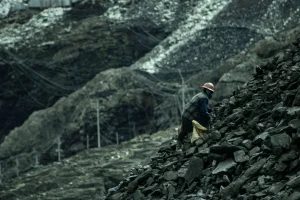 PERAN MANAJEMEN DAN PEKERJA DALAM MENJALANKAN SMKP SECARA KONSISTEN