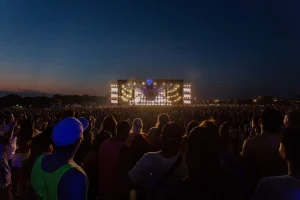 4 CARA MENGATASI FEEDBACK DAN NOISE DALAM SISTEM TATA SUARA ACARA