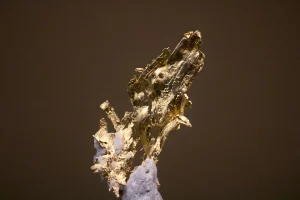 KARAKTERISTIK BIJIH EMAS MINERALOGI, KADAR, DAN SIFAT PENGOLAHANNYA